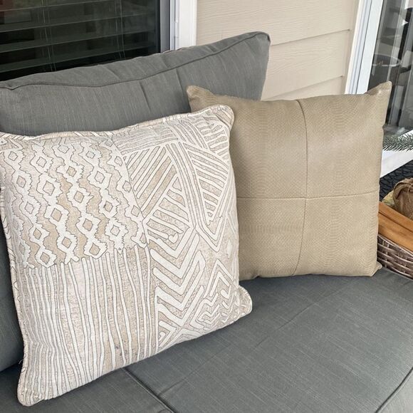 Custom High-End Accent Pillows (2) - Picture 1 of 6